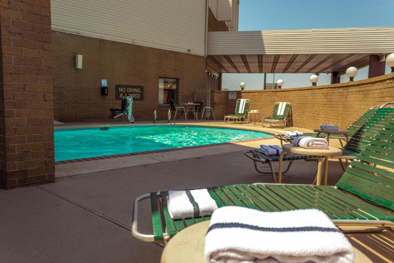 Red Roof Inn Tulsa Kültér fotó