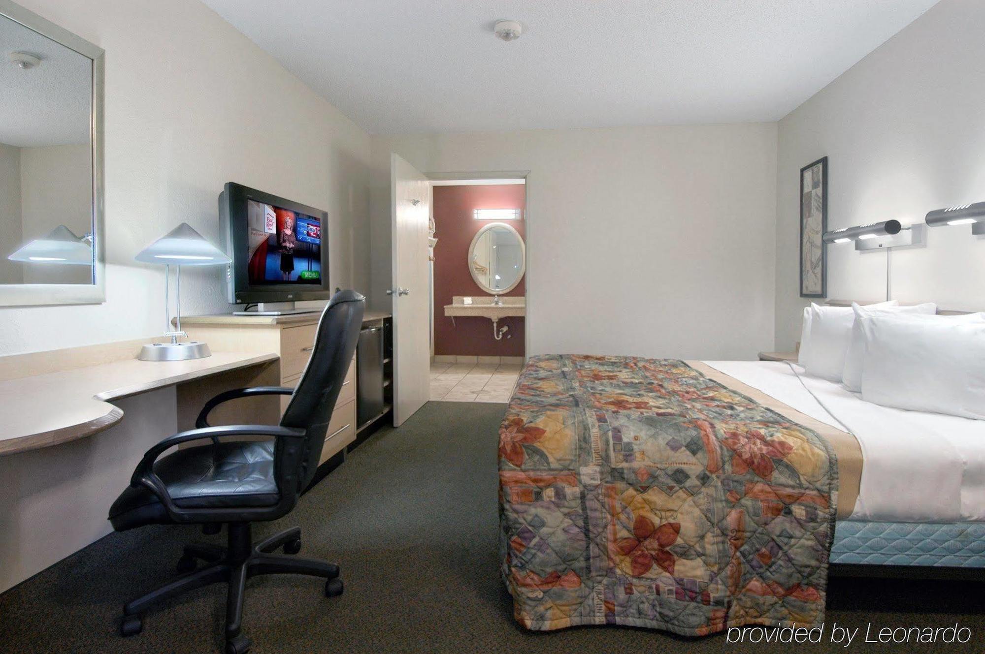 Red Roof Inn Tulsa Kültér fotó
